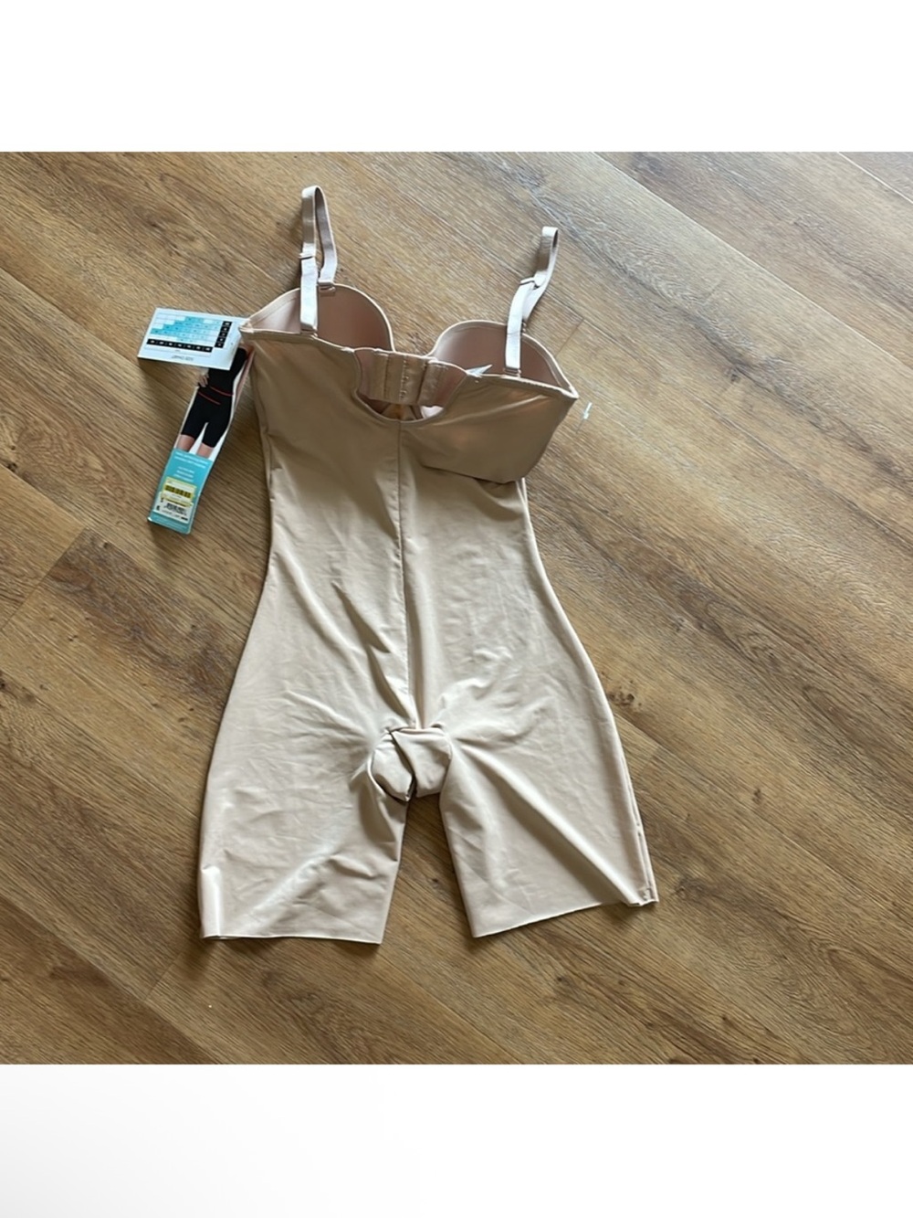 SPANX Nude Shaping Bodysuit with Built-In Bra - Picture 4 of 4